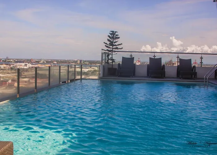 Mabolo Garden Flat A3 Free Rooftop Pool, Short Walk Ayala Mall Appart hôtel 3*