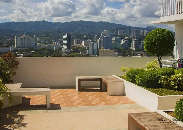 Mabolo Garden Flat A3 Free Rooftop Pool, Short Walk Ayala Mall Appart hôtel Cebu