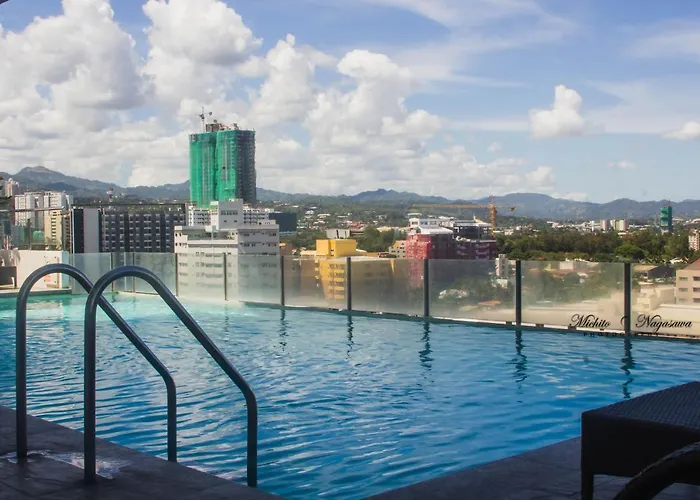 Mabolo Garden Flat A3 Free Rooftop Pool, Short Walk Ayala Mall