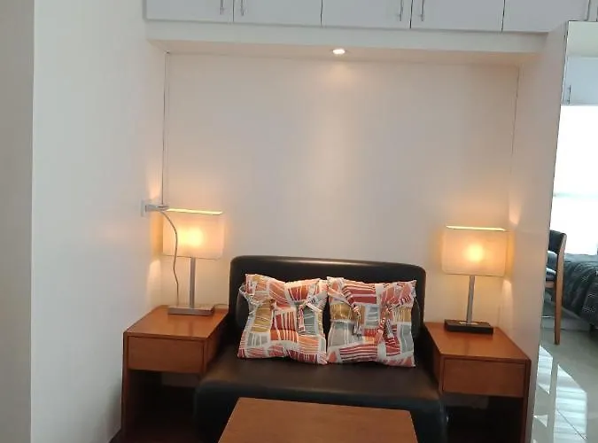 Mabolo Garden Flat A3 Free Rooftop Pool, Short Walk Ayala Mall Cebu