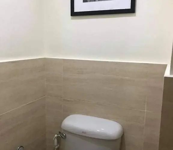 Appart hôtel Mabolo Garden Flat A3 Free Rooftop Pool, Short Walk Ayala Mall 3*