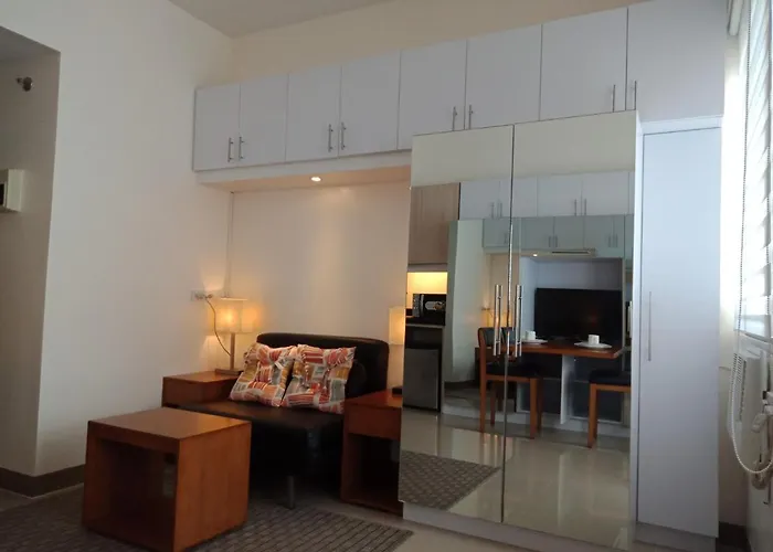 Mabolo Garden Flat A3 Free Rooftop Pool, Short Walk Ayala Mall Appart hôtel 3*