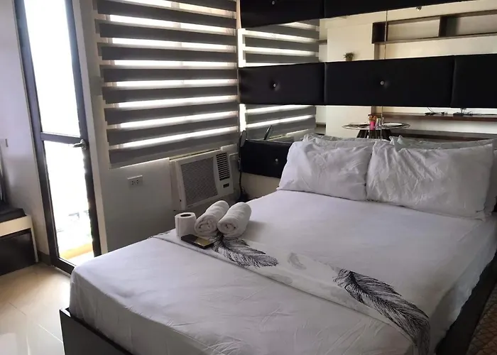 Appart hôtel Mabolo Garden Flat A3 Free Rooftop Pool, Short Walk Ayala Mall